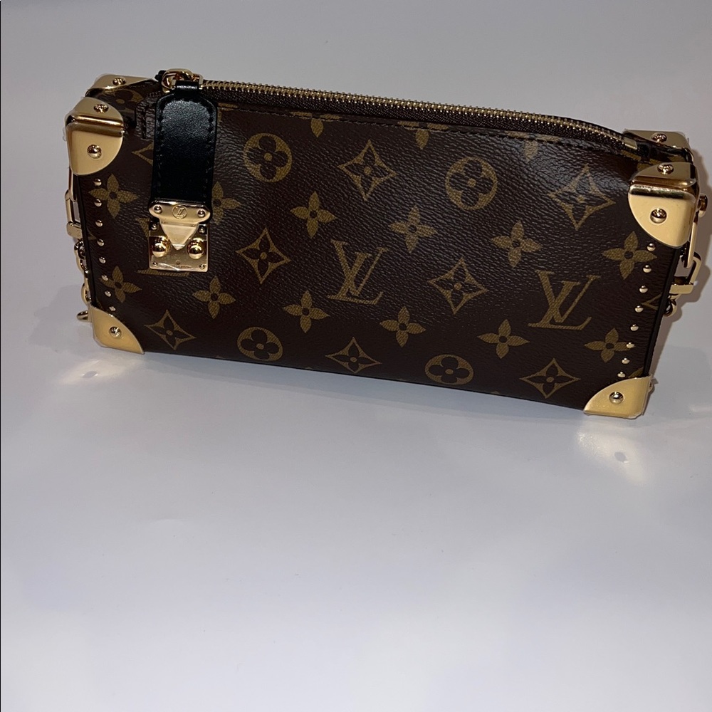 ❤️NWT LOUIS VUITTON SLIM TRUNK BAG M13147 - Picture 9 of 17